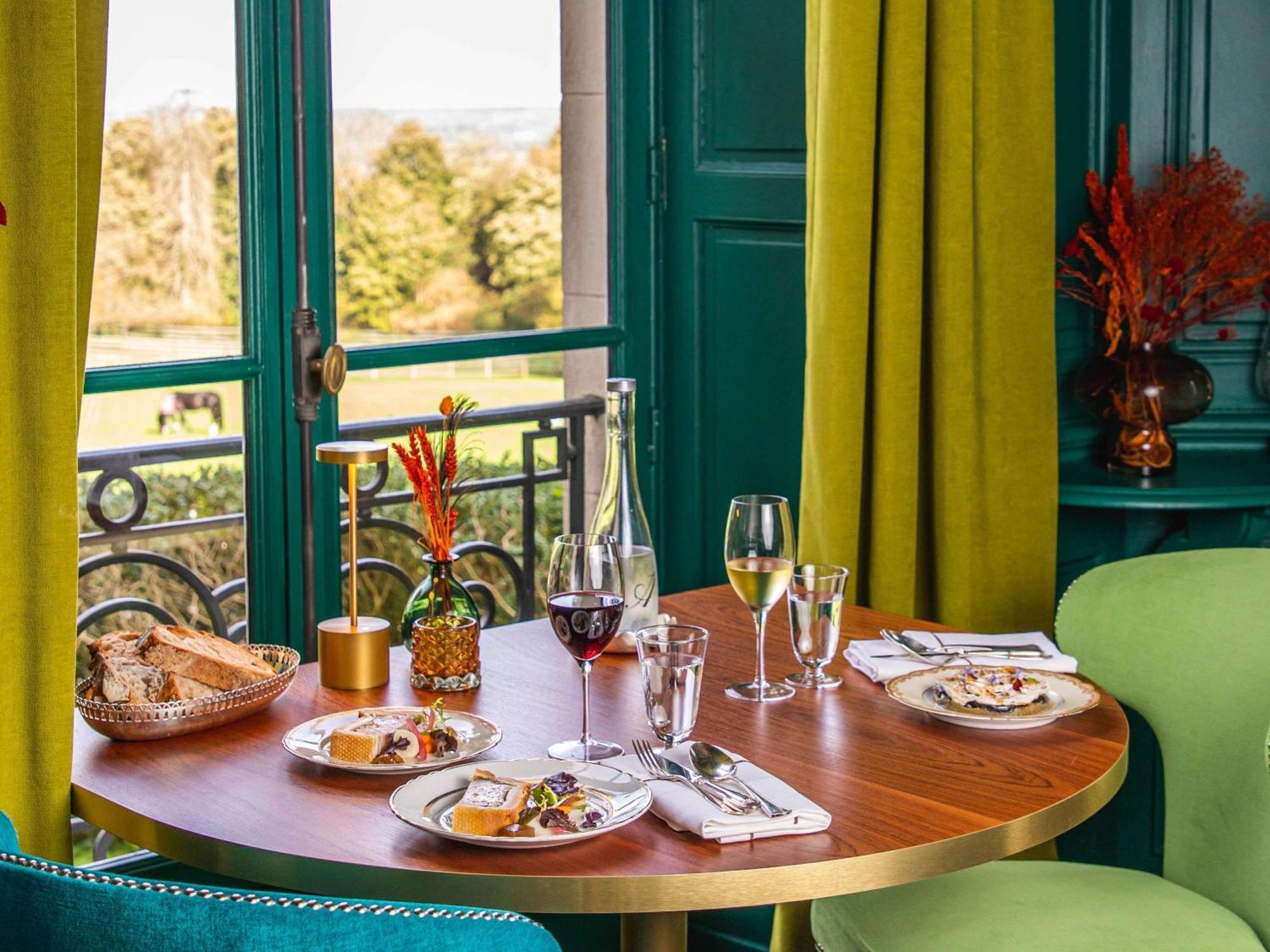 Novotel Domaine De - L'isle-adam Hotel 4*
